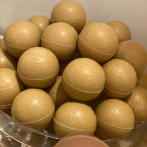 Chocobomb caramel met mini marshmallows